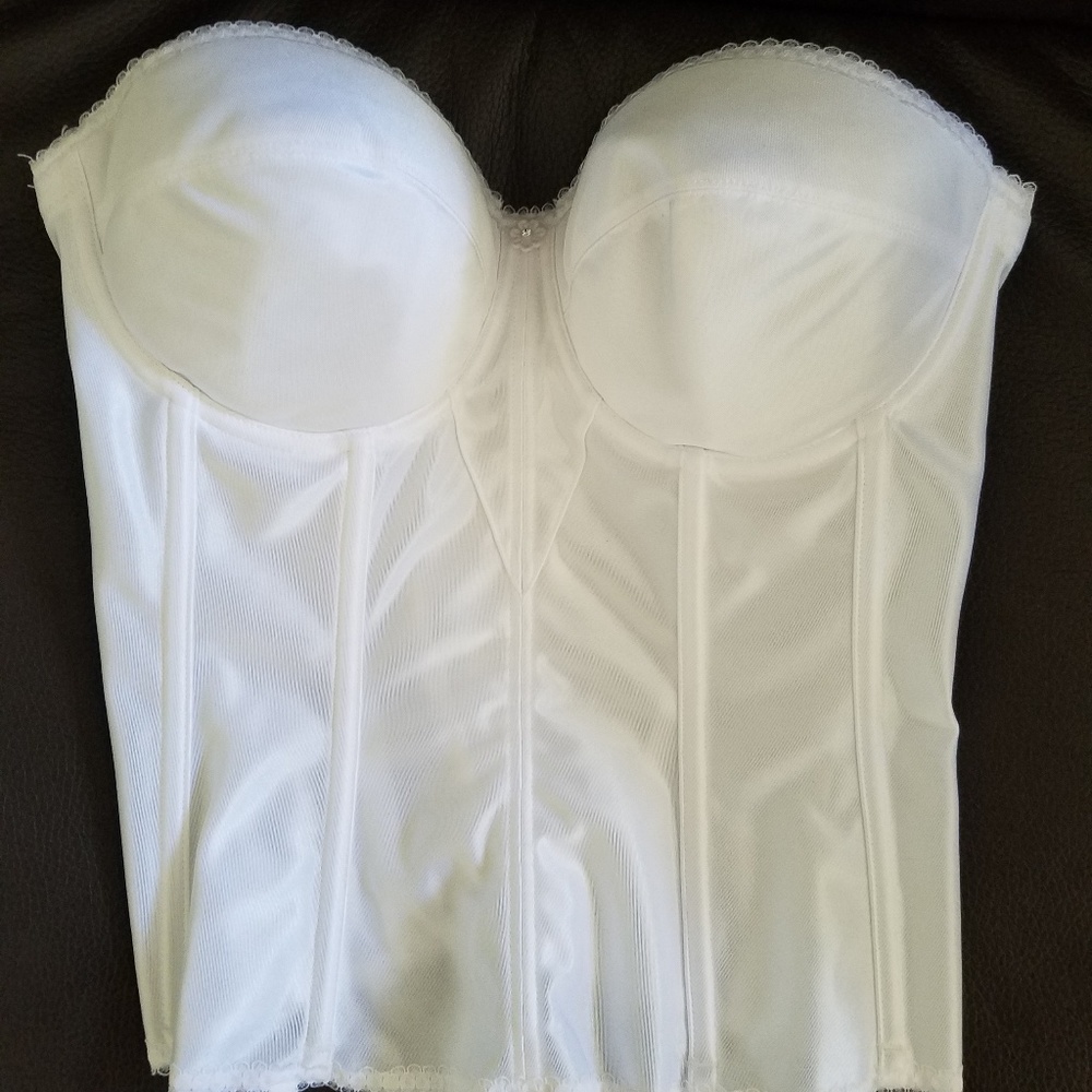 Brassiere/Boustierre